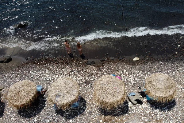 Letecký Pohled Bílou Pláž Ostrově Santorini Řecko Srpna 2020 — Stock fotografie