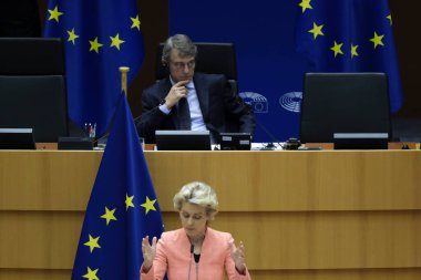 Avrupa Komisyonu Başkanı Ursula von der Leyen, Belçika 'nın Brüksel kentinde 16 Eylül 2020 tarihinde düzenlenen Avrupa Parlamentosu' nda yaptığı ilk konuşmada genel kuruma hitaben bir konuşma yaptı..