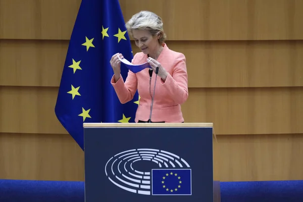 Předseda Evropské Komise Ursula Von Der Leyen Nosí Během Svého — Stock fotografie