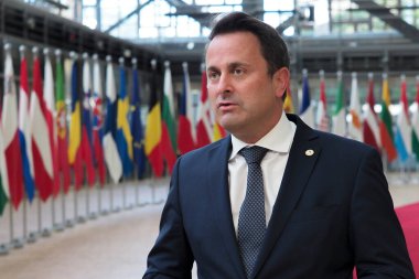 Lüksemburg Başbakanı Xavier Bettel 20 Temmuz 2020 'de Brüksel, Belçika' daki Özel Avrupa Konseyi 'ne katılmak üzere geliyor.