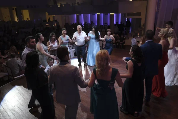 Gente Bailando Evento Bodas Tesalónica Grecia Julio 2020 — Foto de Stock