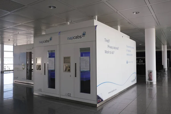 Außenansicht Von Napcabs Schlafkabinen Internationalen Flughafen München Der Hauptstadt Von — Stockfoto