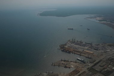 24 Temmuz 2020 'de Pire Limanı' ndan sonra Yunanistan 'ın en büyük ikinci konteynır limanını içeren Selanik Limanı' nın havadan görünüşü