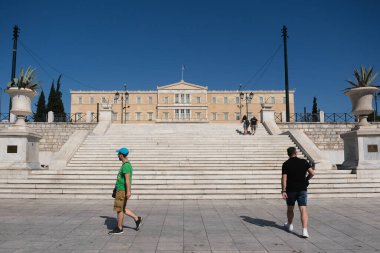 Yunanistan 'ın Atina şehir merkezindeki Syntagma Meydanı' nda 11 Ağustos 2020 'de yaya yürüyüşü