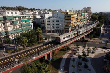 Yunanistan 'ın başkenti Atina' da 4 Ağustos 2020 'de bir Elektrik Demiryolu yola çıktı