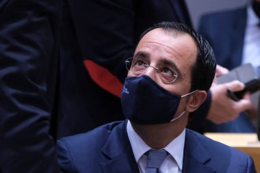 Brüksel, Belçika. 21 Eylül 2020. Kıbrıs Rum Dışişleri Bakanı Nikos Hristodoulides, AB dışişleri bakanlarının Avrupa Konseyi binasına yaptıkları toplantıya katılmak üzere geldi..