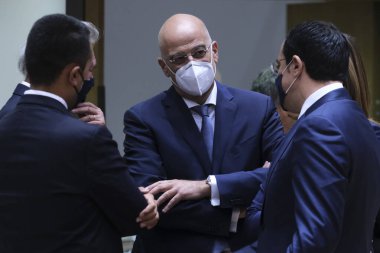 Brüksel, Belçika. 21 Eylül 2020. Yunanistan Dışişleri Bakanları Nikos Dendias, AB dışişleri bakanlarının Avrupa Konseyi binasına yaptıkları toplantıya katılmak üzere geldi