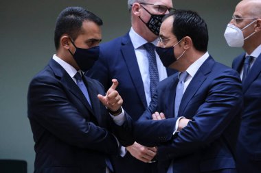 Brüksel, Belçika. 21 Eylül 2020. İtalya Dışişleri Bakanı Luigi Di Maio, AB dışişleri bakanlarının Avrupa Konseyi binasındaki toplantısına katılmak üzere geldi.