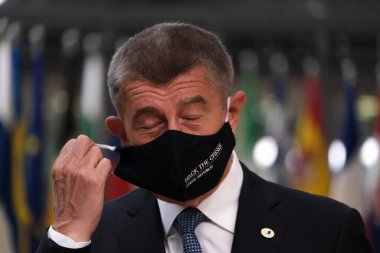 Çek Cumhuriyeti Başbakanı Andrej Babi, koronavirüs salgınından (COVID-19) bu yana Brüksel, Belçika 'da düzenlenen ilk AB zirvesine 17 Temmuz 2020' de geldi.. 