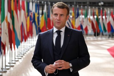 Fransa Cumhurbaşkanı Emmanuel Macron, koronavirüs salgınından (COVID-19) bu yana Belçika 'nın başkenti Brüksel' de düzenlenen ilk AB zirvesine geldi..