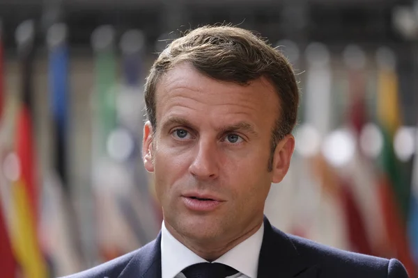 Fransa Cumhurbaşkanı Emmanuel Macron, koronavirüs salgınından (COVID-19) bu yana Belçika 'nın başkenti Brüksel' de düzenlenen ilk AB zirvesine geldi..