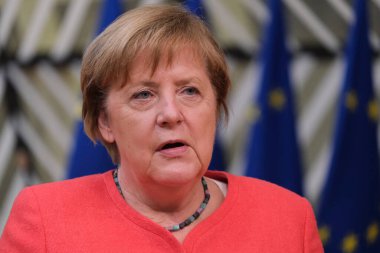 Almanya Başbakanı Angela Merkel, Avrupa Birliği liderleri zirvesine katılmak üzere 17 Temmuz 2020 'de Brüksel' e geldi..