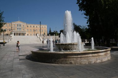 Yunanistan, Atina, 2 Eylül 2020 - Atina şehir merkezindeki çeşme manzarası.