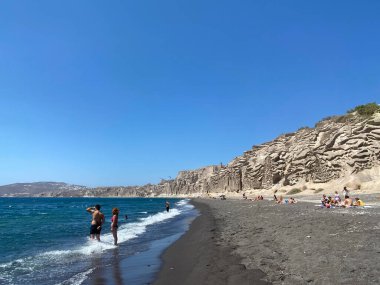 17 Ağustos 2020 'de Yunanistan' ın Santorini adasındaki Vlychada plajı