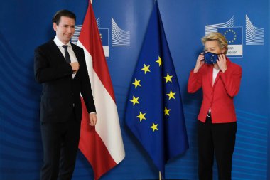 Avusturya Başbakanı Sebastian Kurz ve Avrupa Komisyonu Başkanı Ursula von der Leyen 1 Ekim 2020 'de Brüksel, Belçika' da gerçekleşen görüşme öncesinde