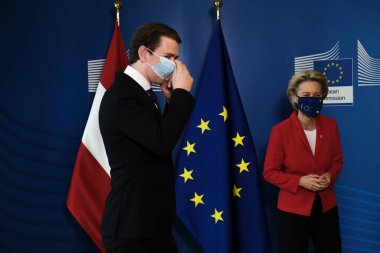 Avusturya Başbakanı Sebastian Kurz ve Avrupa Komisyonu Başkanı Ursula von der Leyen 1 Ekim 2020 'de Brüksel, Belçika' da gerçekleşen görüşme öncesinde