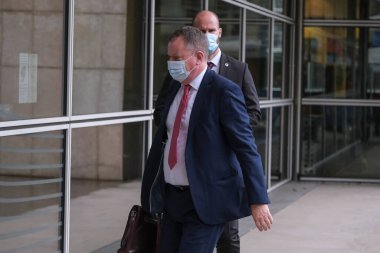 Brüksel, Belçika. 2 Ekim 2020. Birleşik Krallık 'ın Brexit elçisi David Frost, Avrupa Komisyonu' nun İngiltere ile İlişkilerden Sorumlu Görev Gücü Başkanı Michel Barnier ile Avrupa Komisyonu 'nda bir araya geldi..