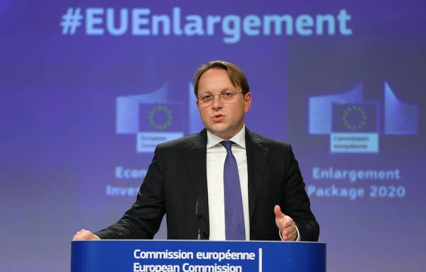 Oliver Varhelyi Commissaire Européen Chargé Politique Voisinage Élargissement Lors Une — Photo