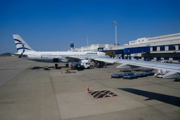 2018 Aegean Airlines Airbus A320 Athens International Airport August 2020 — 스톡 사진