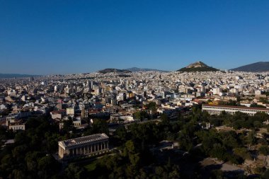 30 Temmuz 2020 'de Atina, Yunanistan' daki Akropolis arkeolojik sahasının havadan görüşü