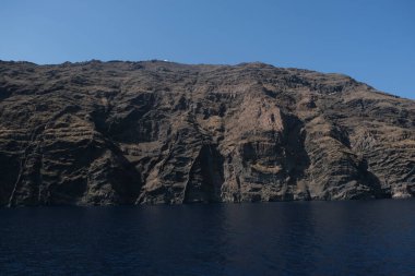 16 Ağustos 2020 'de Yunanistan' ın Santorini adasındaki Volkanik Kaya manzarası