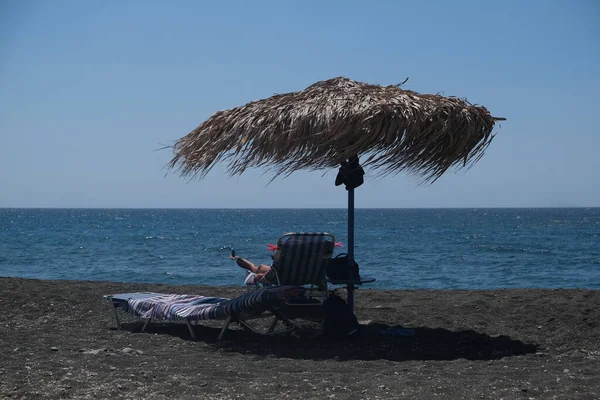 Les Gens Profitent Soleil Mer Sur Île Santorin Grèce Août — Photo