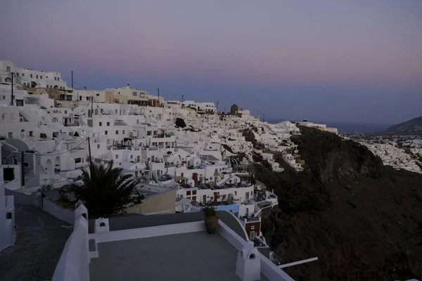 Utsikt Över Stängda Hotell Och Semesterorter Santorini Grekland Den Augusti — Stockfoto