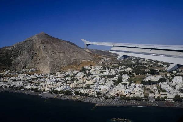 Blick Aus Dem Flugzeugfenster Auf Das Dorf Kamari Griechenland — Stockfoto