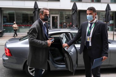 Yunanistan Başbakanı Kyriakos Mitsotakis, Avrupa Birliği liderlerinin 16 Ekim 2020 'de Brüksel, Belçika' da yapacağı iki günlük zirvenin sonunda basın mensuplarına konuştu..