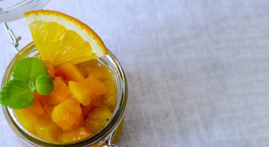 Kabak reçeli veya portakal ve limon ile confiture.