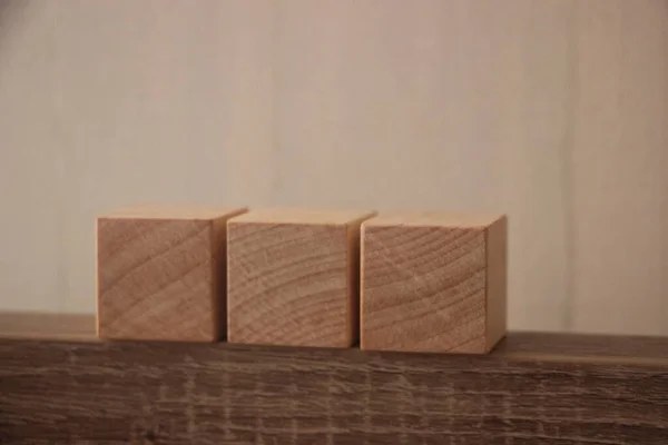 Drie Blanco Houten Blokken Houten Tafel Onderwijsconcept — Stockfoto