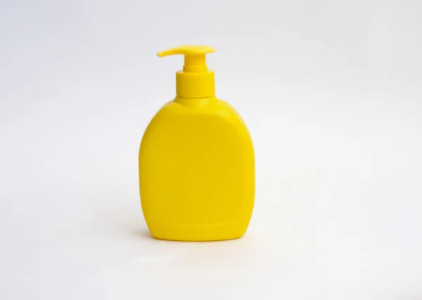 Żel Pod Prysznic Mydło Płynie Plastikowa Butelka Koloru Żółtego Miejscem — Zdjęcie stockowe