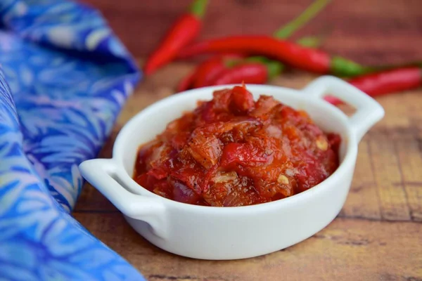 Sambal, ne oldu? Kırmızı biber popüler Endonezya çeşni 