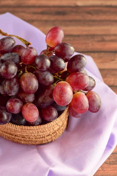 Closeup Fresh Ripe Grapes — стоковое фото