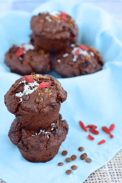 Schokolade Kokos Goji Beere Muffins — Stockfoto