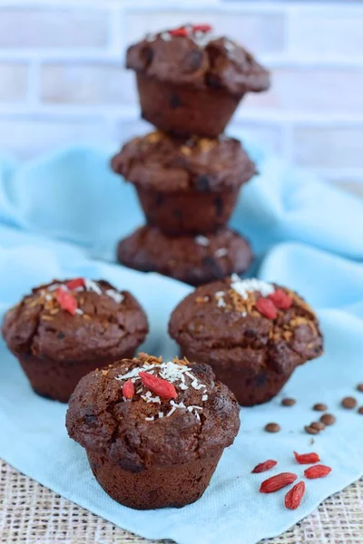 Schokolade Kokos Goji Beere Muffins — Stockfoto