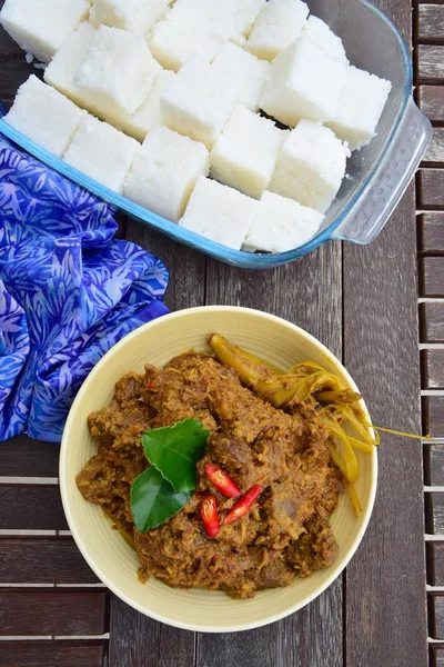 Rendang Padang Carne Manzo Cotta Nel Latte Cocco Spezie Servita — Foto Stock