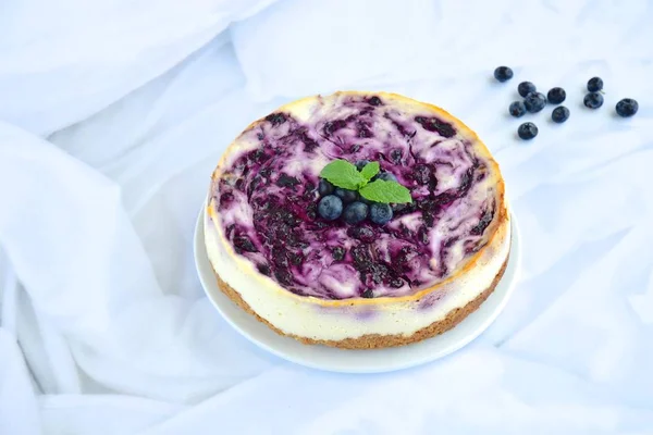 Blueberry Cheesecake Fresh Mint Leaves — ストック写真