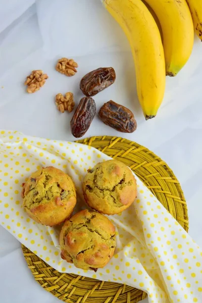 Banana Date Walnut Muffins — Stockfoto