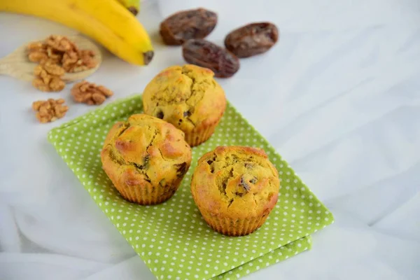 Bananendatum Notenmuffins — Stockfoto