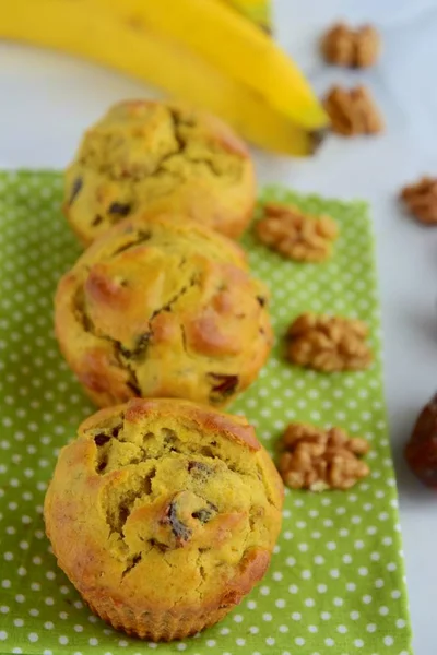 Banana Dattel Walnuss Muffins — Stockfoto