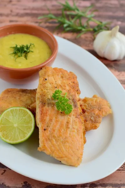 Fried Salmon Fish Mashed Potato — Zdjęcie stockowe