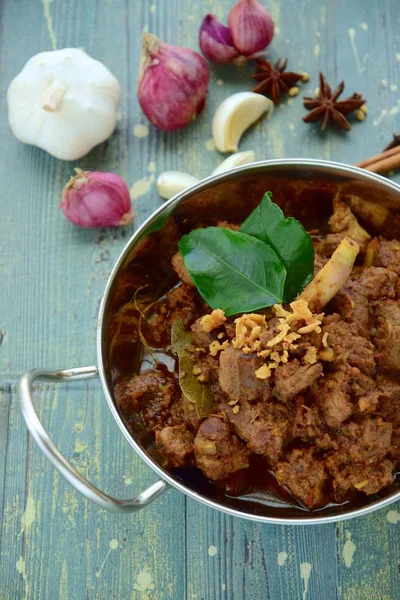 Carne Rendang Ensopado Carne Picante Indonésia Prato Popular Para Celebrar — Fotografia de Stock