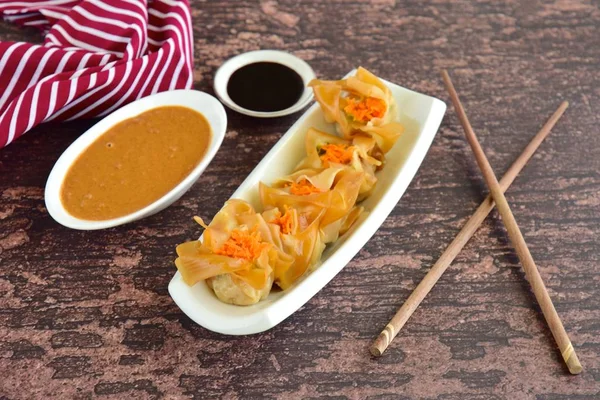 Siomay Indonesian Food Steamed Dumplings Peanut Sauce Thick Soy Sauce — Stock fotografie