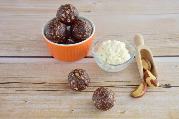 Healthy Organic Brazil Nut Coconut Chocolate Energy Balls — Stockfoto