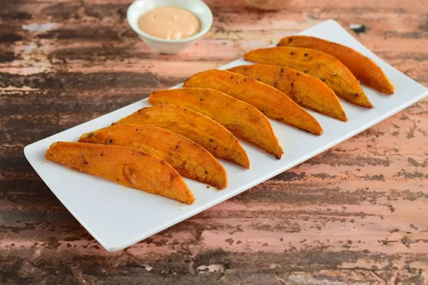 Roasted Sweet Potato Wedges Mayonnaise Chili Sauce —  Fotos de Stock