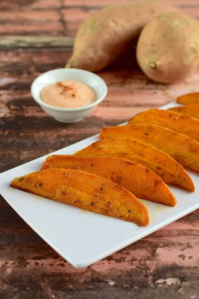 Roasted Sweet Potato Wedges Mayonnaise Chili Sauce — стоковое фото