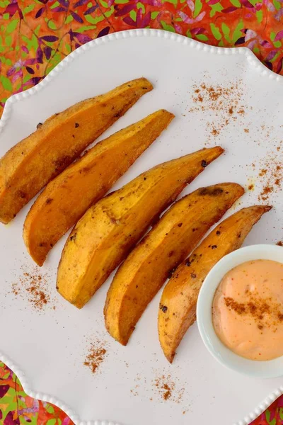 Roasted Sweet Potato Wedges Mayonnaise Chili Sauce — стоковое фото