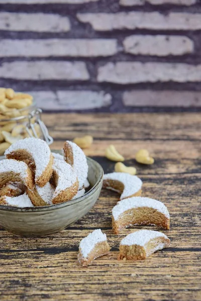 Putri Salju Kacang Mede Crescent Shaped Cookies Cashew Coated Powdered — Stock Photo, Image