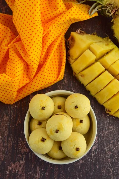 Nastar Pineapple Tart Cookies Fresh Pineapple Fruit Background Traditional Indonesian — Stockfoto